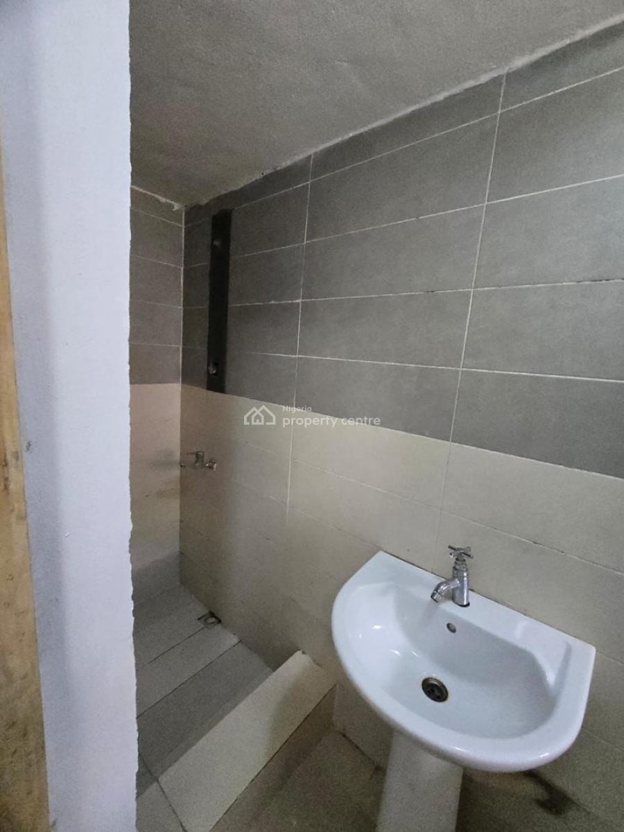 Fully Furnished Studio Apartment in a Call to Access Estate, Osapa, Lekki, Lagos, Flat / Apartment for Rent