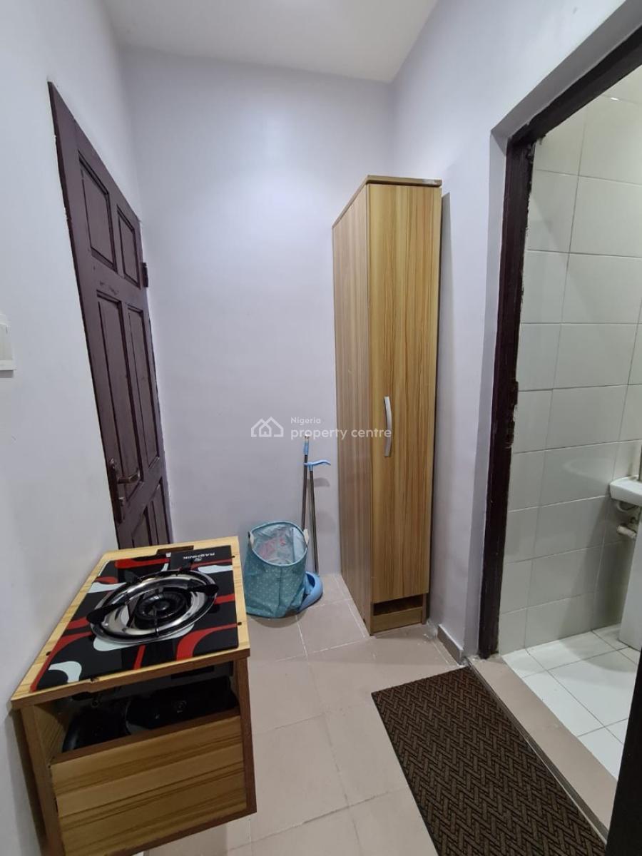 Fully Furnished Studio Apartment, Lekki Phase 1, Lekki, Lagos, Flat / Apartment for Rent