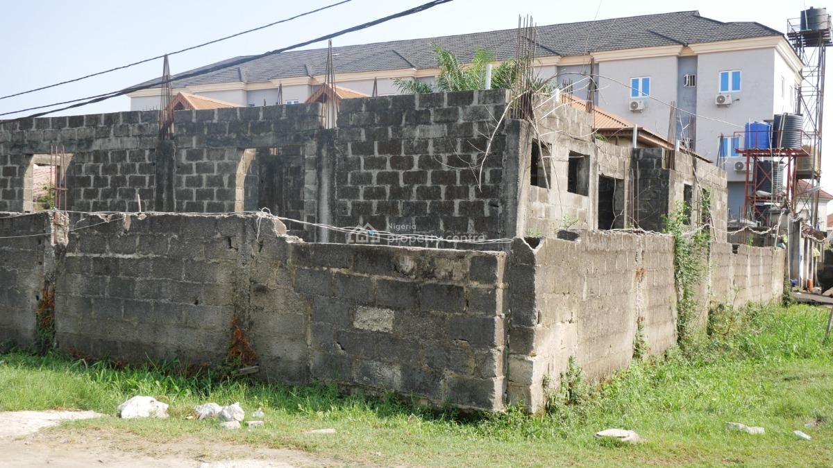 Well Positioned Fenced and Gated Demolishable Property  in a Strategic, Badore Road, Badore, Ajah, Lagos, Mixed-use Land for Sale