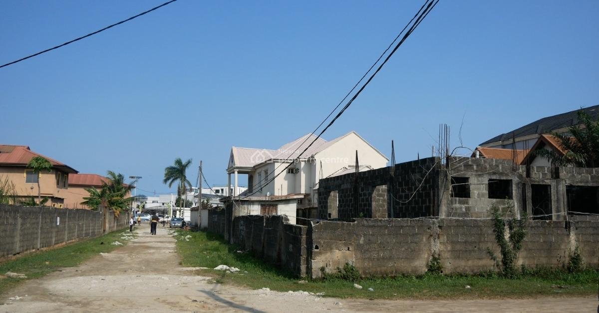 Well Positioned Fenced and Gated Demolishable Property  in a Strategic, Badore Road, Badore, Ajah, Lagos, Mixed-use Land for Sale
