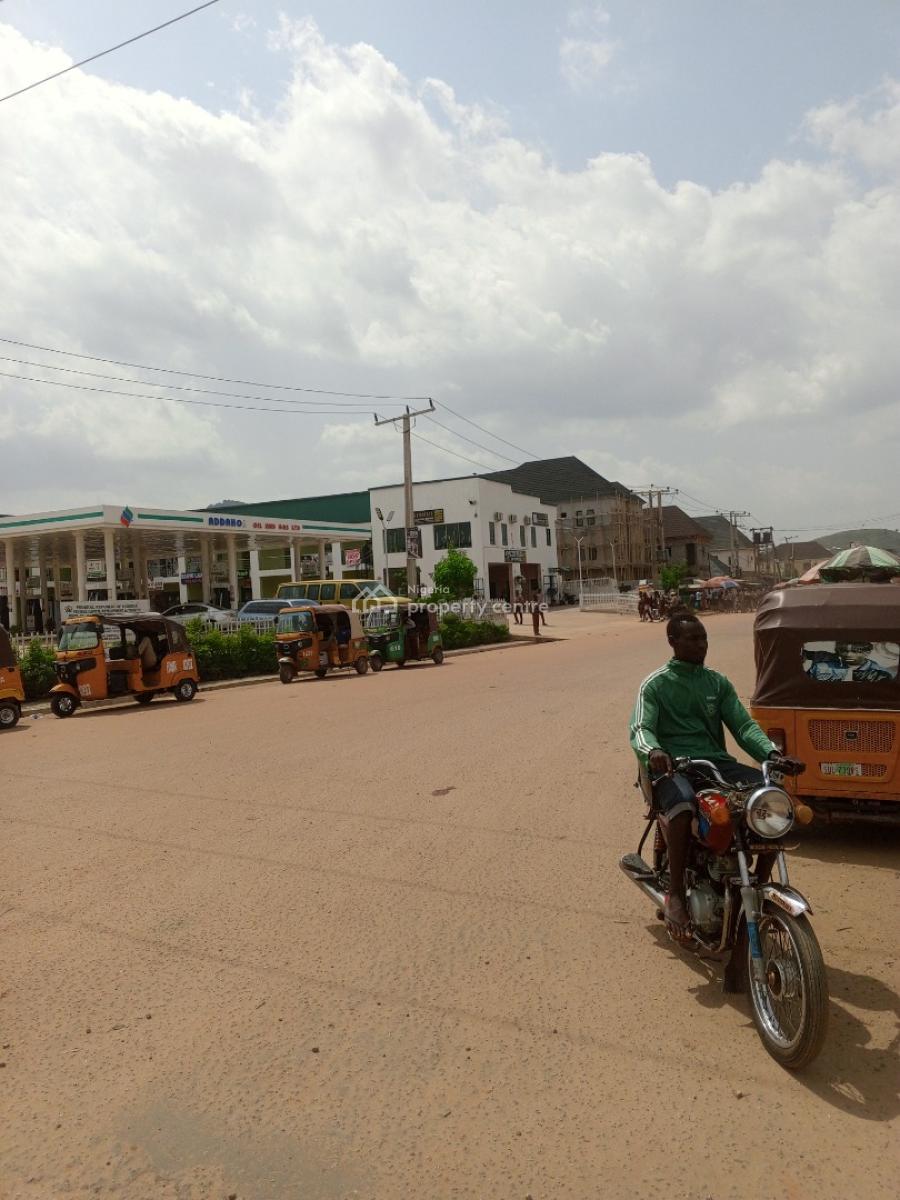 Commercial Plot 1,700sqm, Chikakwere Junction, Kubwa, Abuja, Commercial Land for Sale