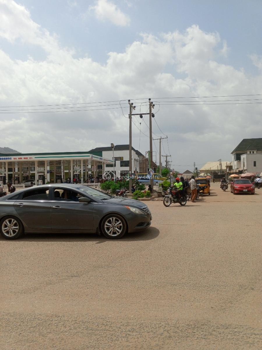 Commercial Plot 1,700sqm, Chikakwere Junction, Kubwa, Abuja, Commercial Land for Sale