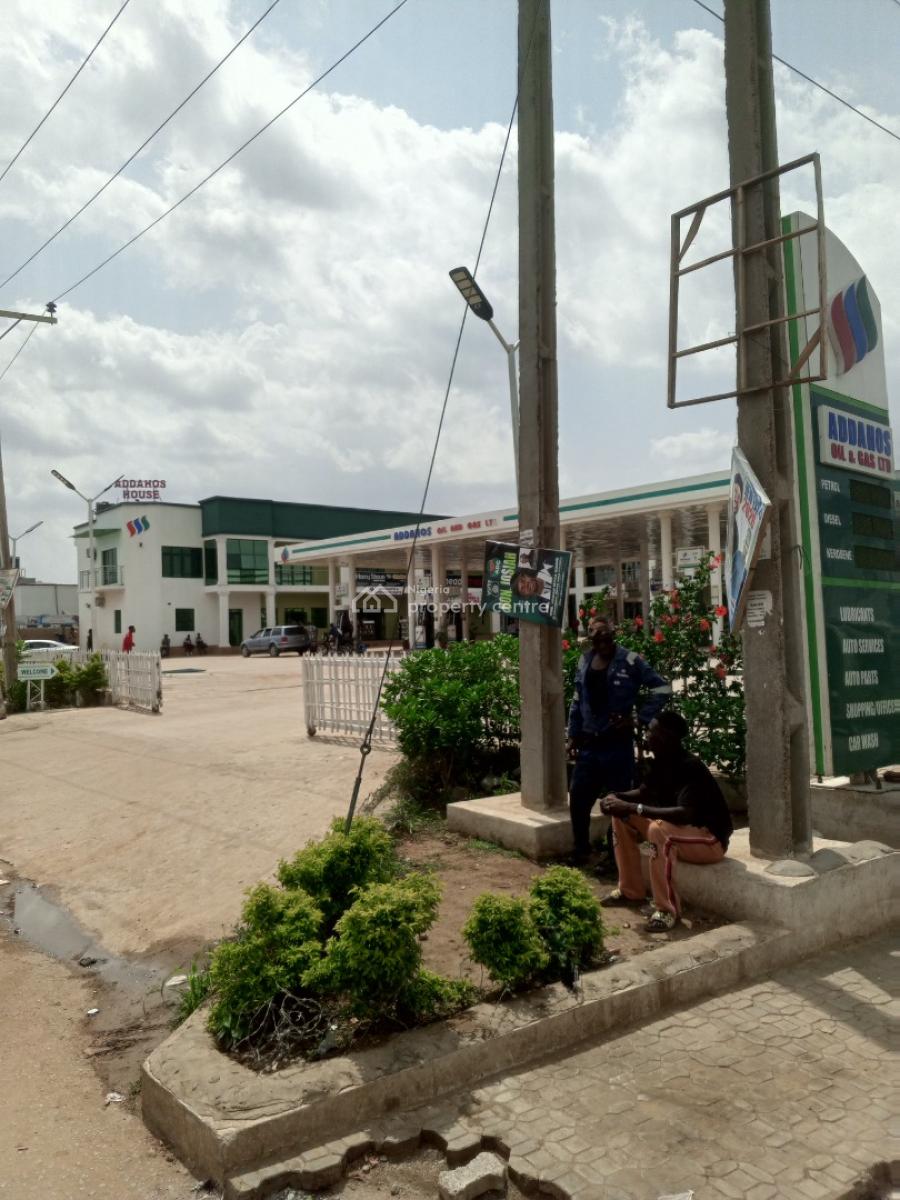 Commercial Plot 1,700sqm, Chikakwere Junction, Kubwa, Abuja, Commercial Land for Sale