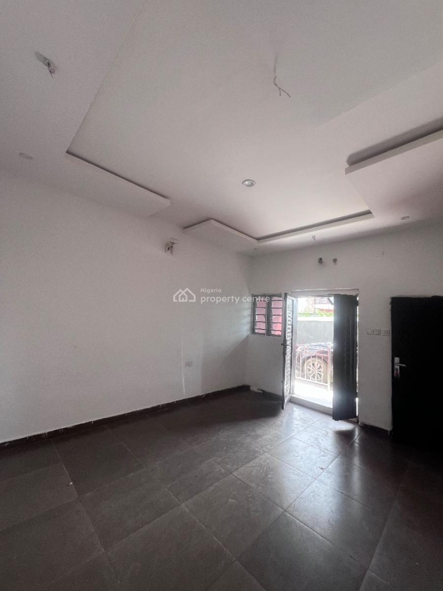 a Standard 2bedroom Flat, Treasure Estate Before Novare Shoprite Ajah, Lekki Phase 2, Lekki, Lagos, Flat / Apartment for Rent