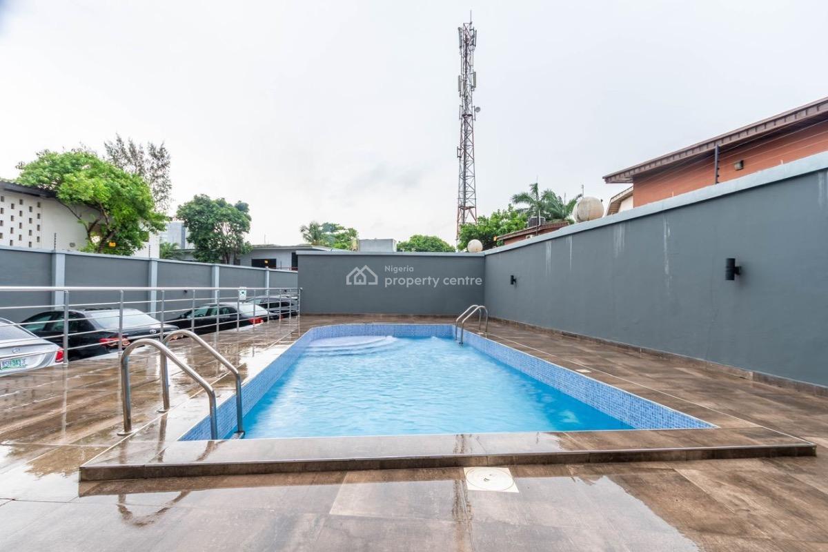Luxurious 3 Bedroom with Bq and Swimming Poo, Victoria Island (vi), Lagos, Flat / Apartment for Rent