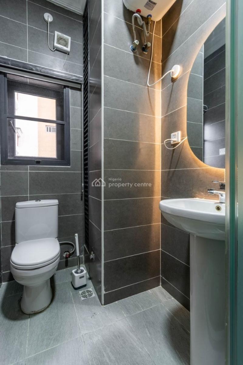 Luxurious 3 Bedroom with Bq and Swimming Poo, Victoria Island (vi), Lagos, Flat / Apartment for Rent