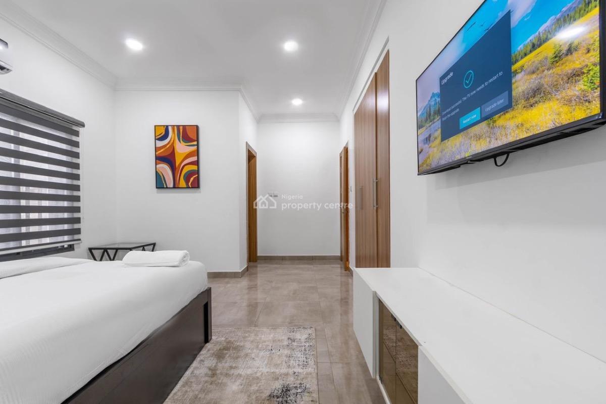 Luxurious 3 Bedroom with Bq and Swimming Poo, Victoria Island (vi), Lagos, Flat / Apartment for Rent