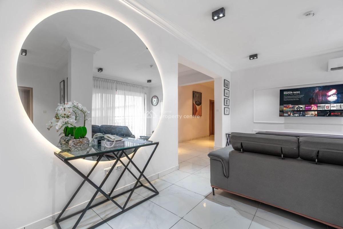 Luxurious 3 Bedroom with Bq and Swimming Poo, Victoria Island (vi), Lagos, Flat / Apartment for Rent