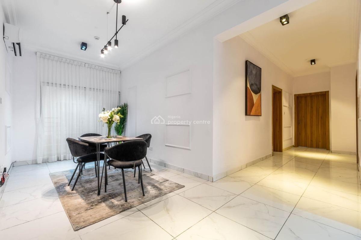 Luxurious 3 Bedroom with Bq and Swimming Poo, Victoria Island (vi), Lagos, Flat / Apartment for Rent