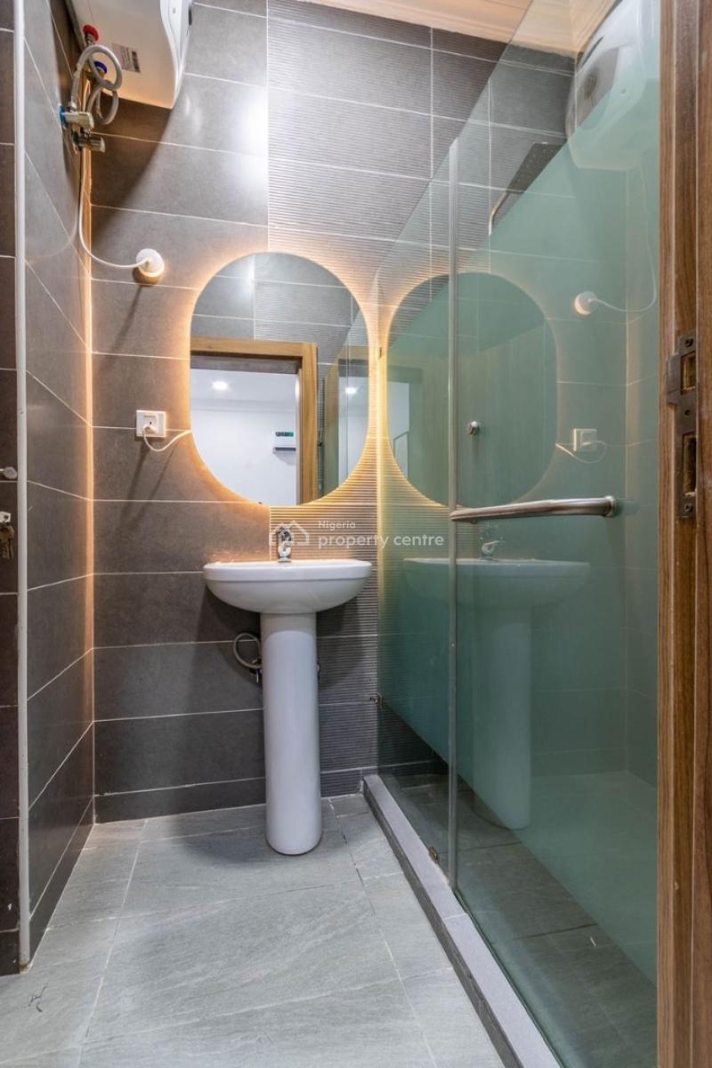 Luxurious 3 Bedroom with Bq and Swimming Poo, Victoria Island (vi), Lagos, Flat / Apartment for Rent