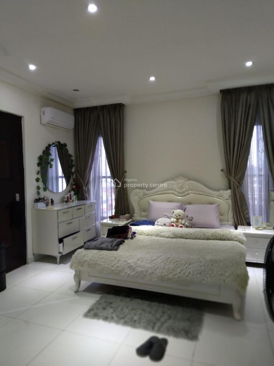 a Well Maintained 4 Bedrooms Fully Detached Townhouse, Shoreline Drive, Off  Mojisola Olikoyi, Ikoyi, Lagos, Detached Duplex for Sale