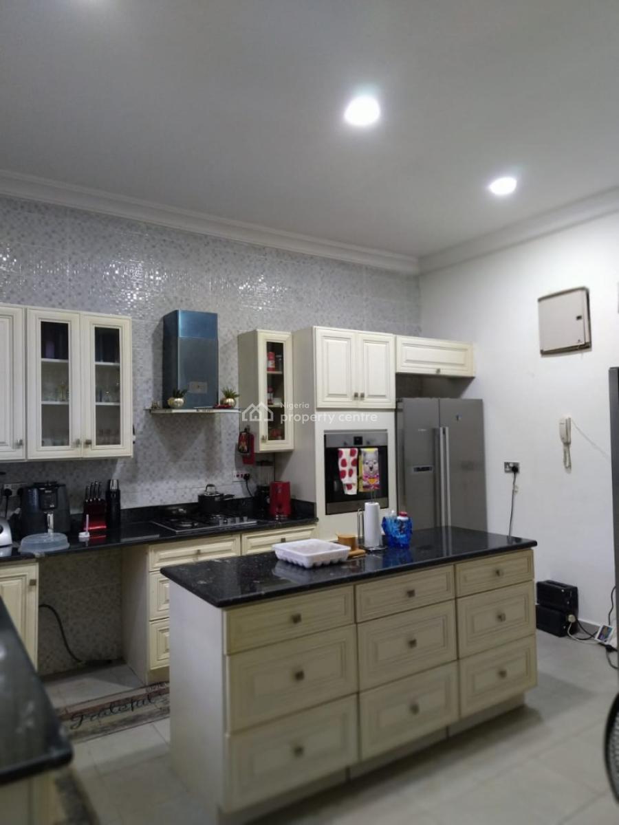 a Well Maintained 4 Bedrooms Fully Detached Townhouse, Shoreline Drive, Off  Mojisola Olikoyi, Ikoyi, Lagos, Detached Duplex for Sale