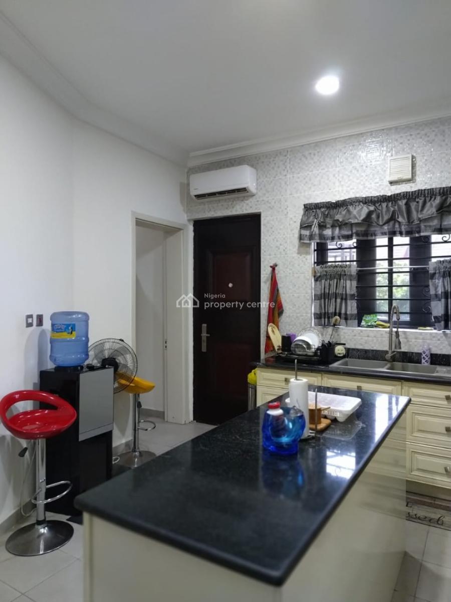 a Well Maintained 4 Bedrooms Fully Detached Townhouse, Shoreline Drive, Off  Mojisola Olikoyi, Ikoyi, Lagos, Detached Duplex for Sale