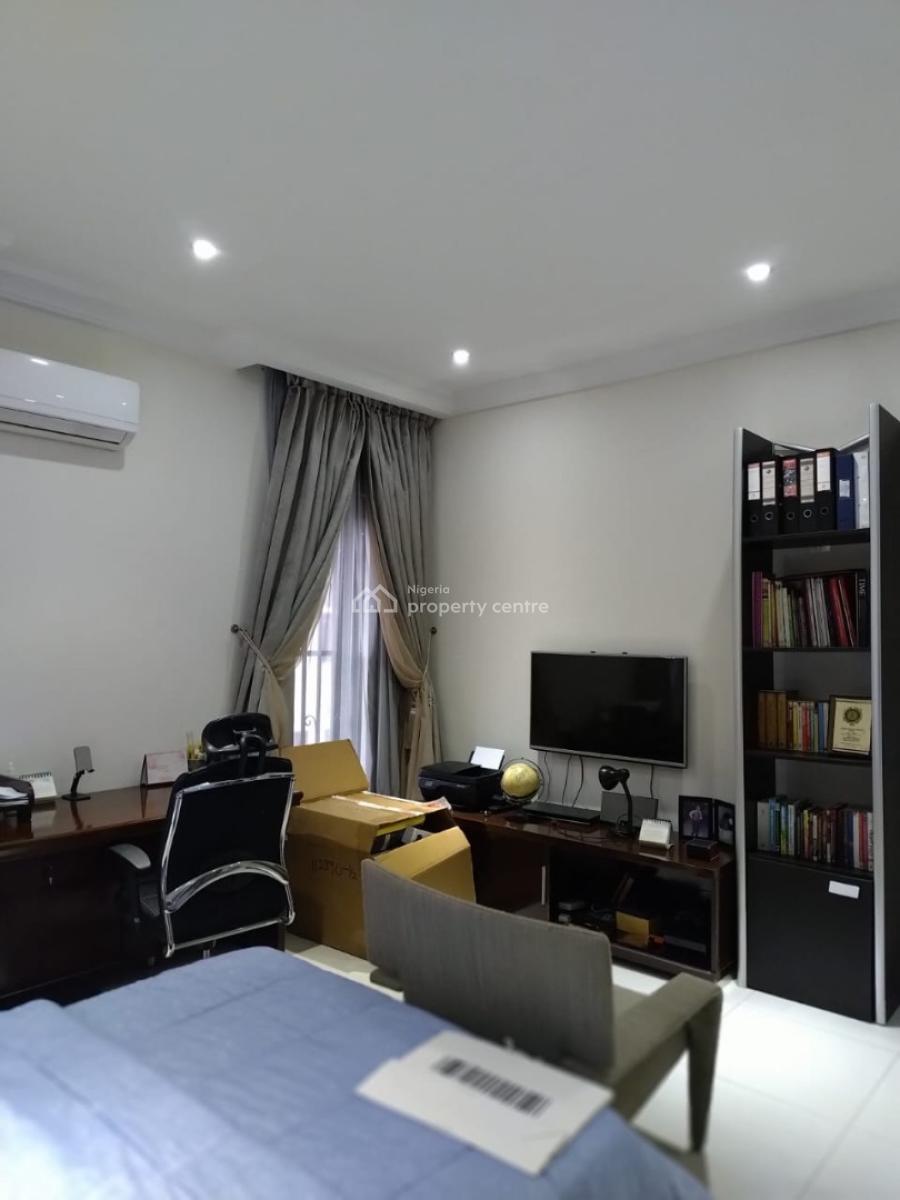 a Well Maintained 4 Bedrooms Fully Detached Townhouse, Shoreline Drive, Off  Mojisola Olikoyi, Ikoyi, Lagos, Detached Duplex for Sale