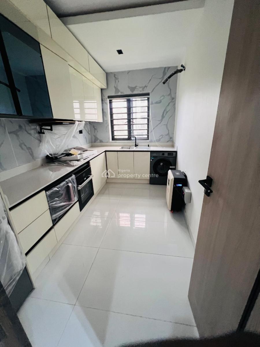 Luxury 2 Bedroom Apartment with Excellent Facilities, Lekki Phase 1, Lekki, Lagos, Flat / Apartment for Sale