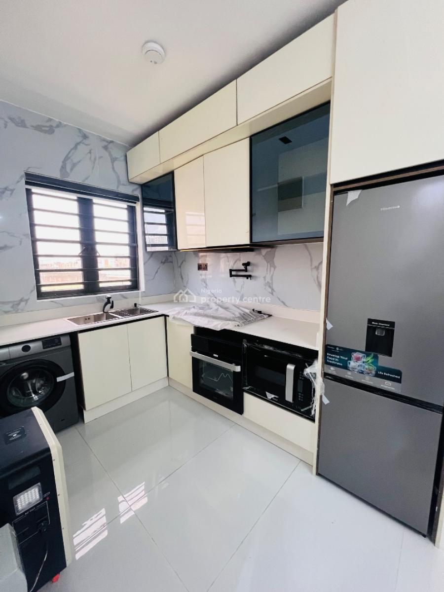 Luxury 2 Bedroom Apartment with Excellent Facilities, Lekki Phase 1, Lekki, Lagos, Flat / Apartment for Sale