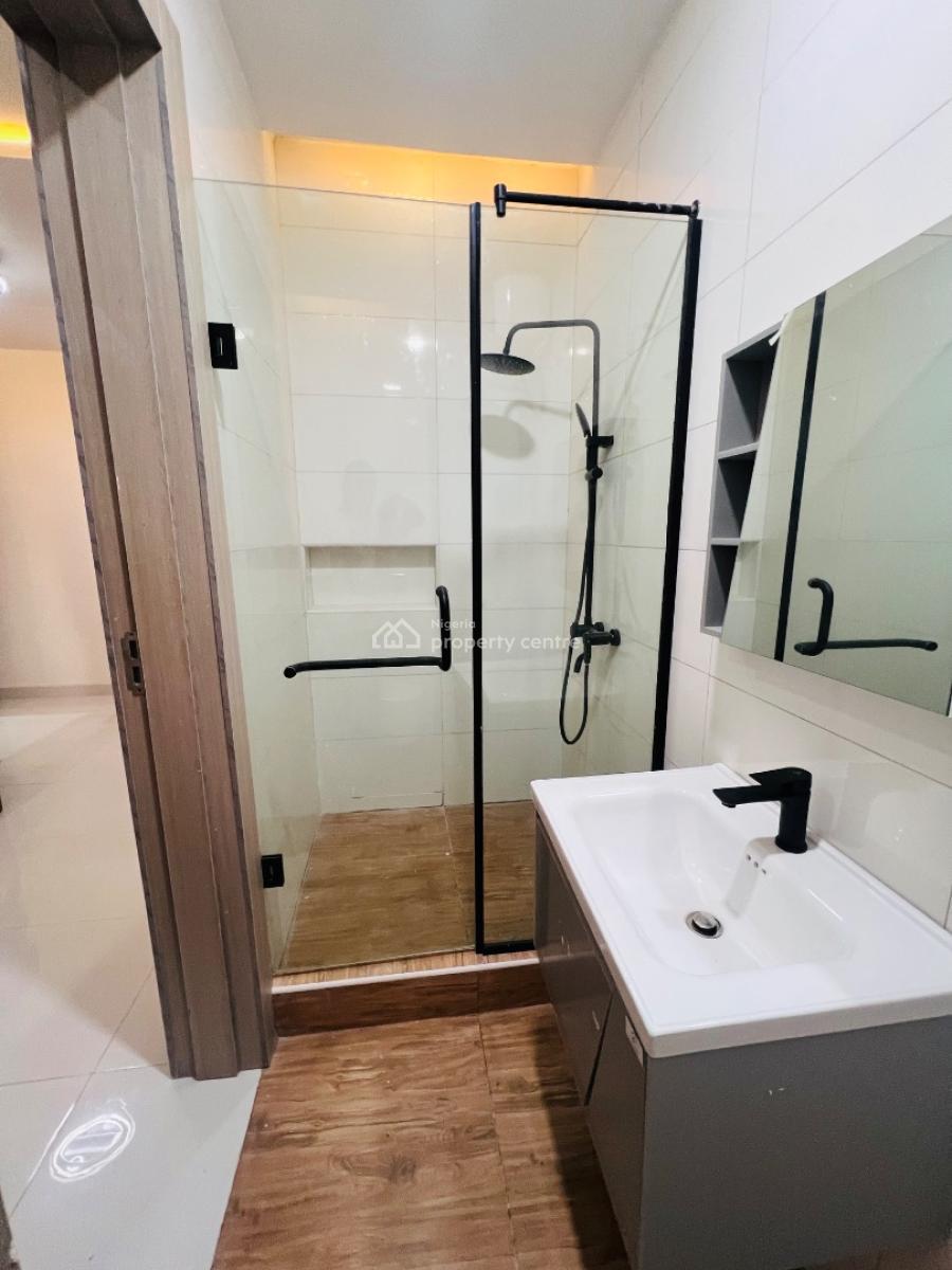 Luxury 2 Bedroom Apartment with Excellent Facilities, Lekki Phase 1, Lekki, Lagos, Flat / Apartment for Sale