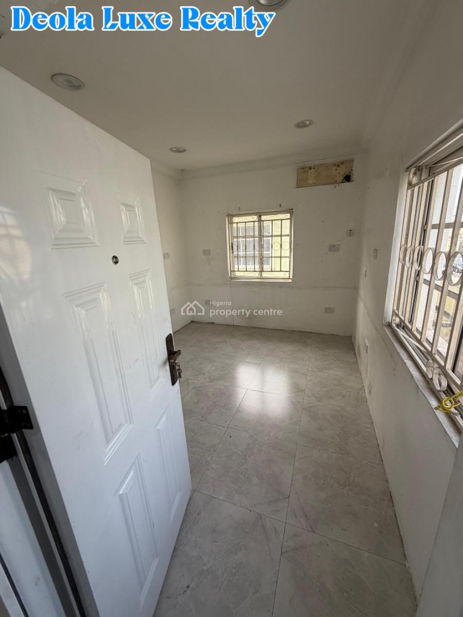 a Commercial 4 Bedroom House with Spacious Compound, Off Admiralty Way, Lekki Phase 1, Lekki, Lagos, Semi-detached Duplex for Rent