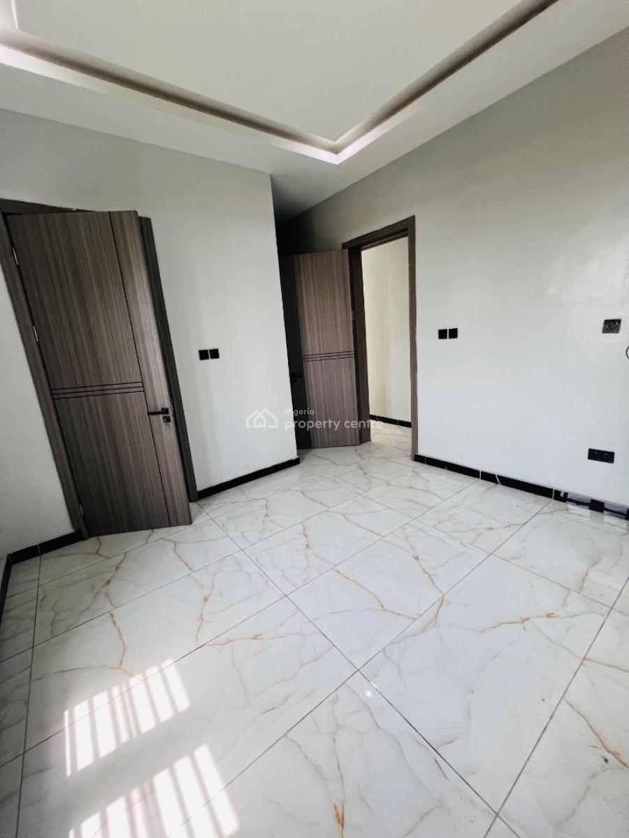 Luxury 2 Bedroom Apartment, Lekki Phase 1, Lekki, Lagos, Flat / Apartment for Sale