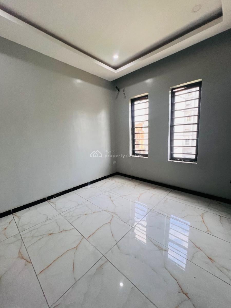 Luxury 2 Bedroom Apartment, Lekki Phase 1, Lekki, Lagos, Flat / Apartment for Sale