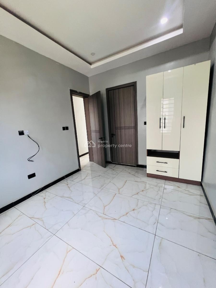 Luxury 2 Bedroom Apartment, Lekki Phase 1, Lekki, Lagos, Flat / Apartment for Sale