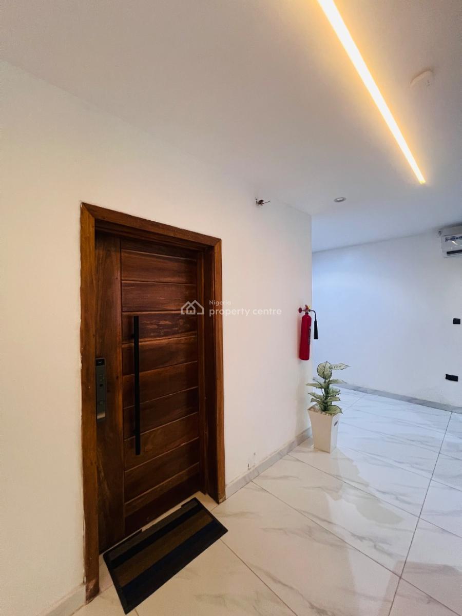 Luxury 2 Bed Room Apartment with Bq, Lekki Phase 1, Lekki, Lagos, Flat / Apartment for Sale