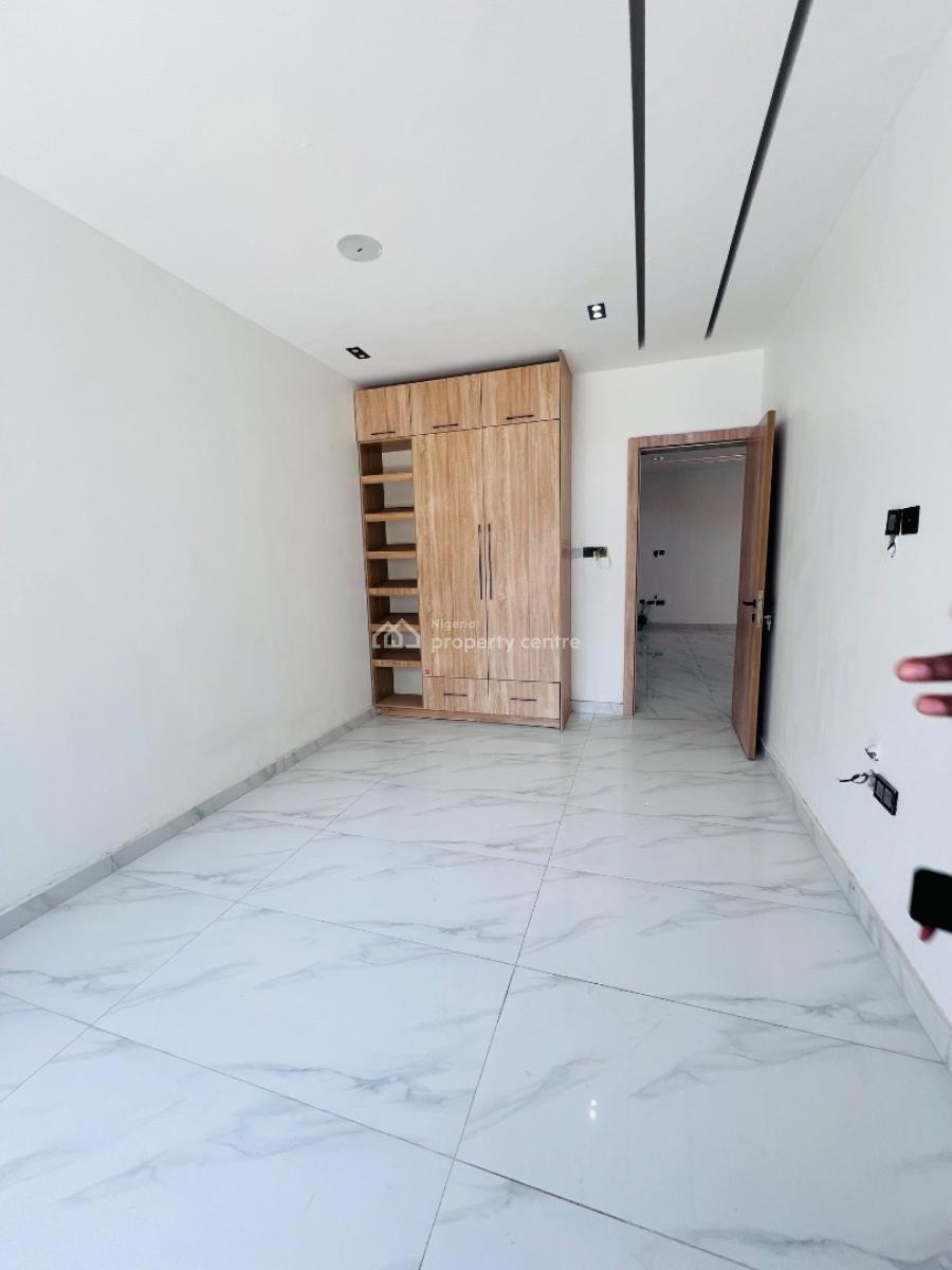 Luxury 2 Bed Room Apartment with Bq, Lekki Phase 1, Lekki, Lagos, Flat / Apartment for Sale