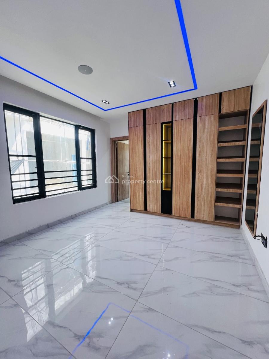 Luxury 2 Bed Room Apartment with Bq, Lekki Phase 1, Lekki, Lagos, Flat / Apartment for Sale