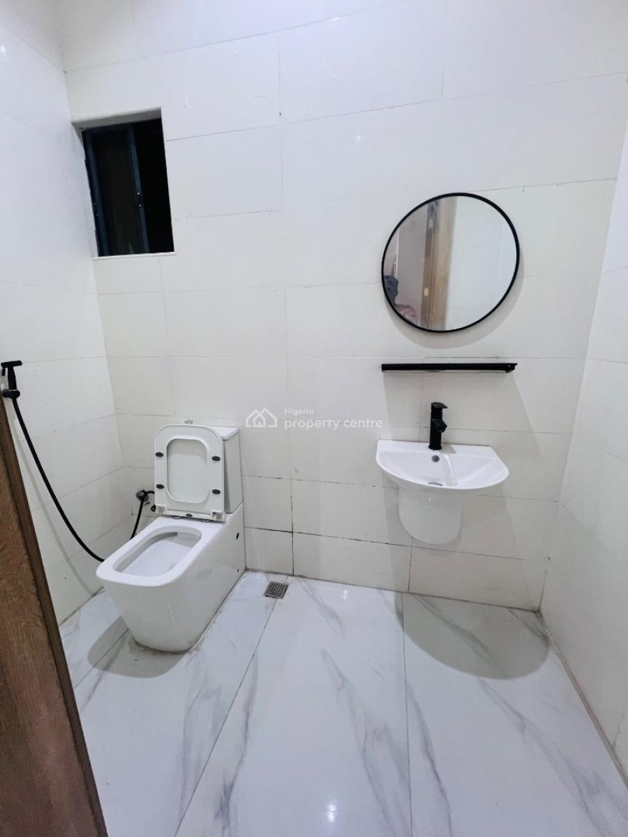 Luxury 2 Bed Room Apartment with Bq, Lekki Phase 1, Lekki, Lagos, Flat / Apartment for Sale