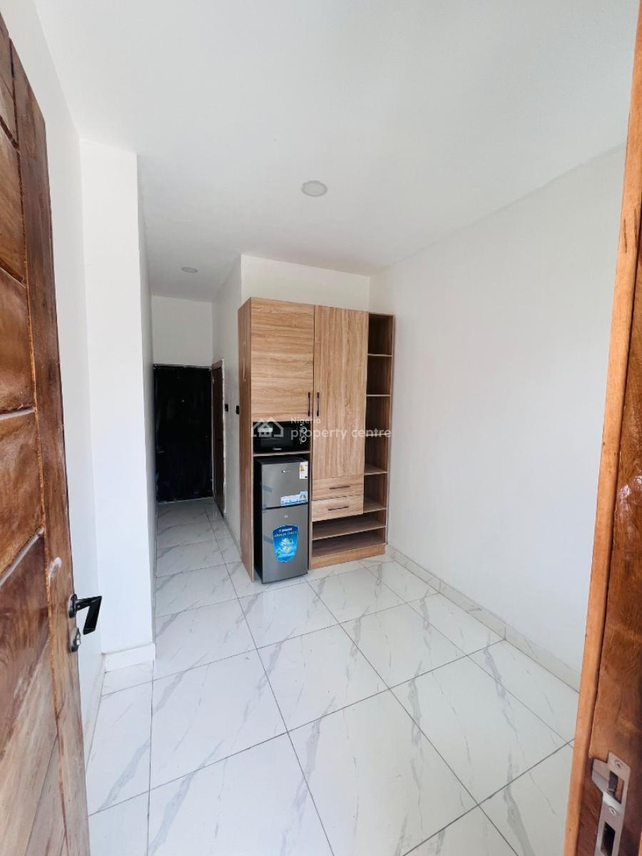 Luxury 2 Bed Room Apartment with Bq, Lekki Phase 1, Lekki, Lagos, Flat / Apartment for Sale