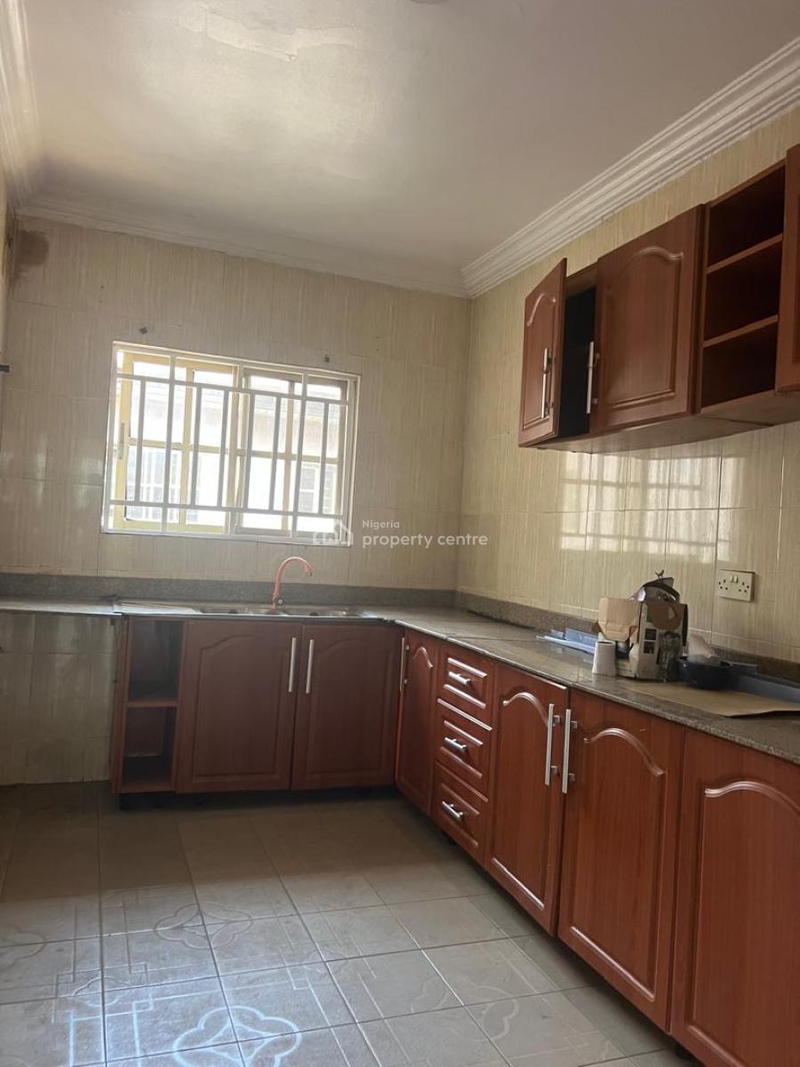 Newly Renovated 3 Bedroom Apartment Upstairs, Adeniyi Jones, Ikeja, Lagos, Flat / Apartment for Rent