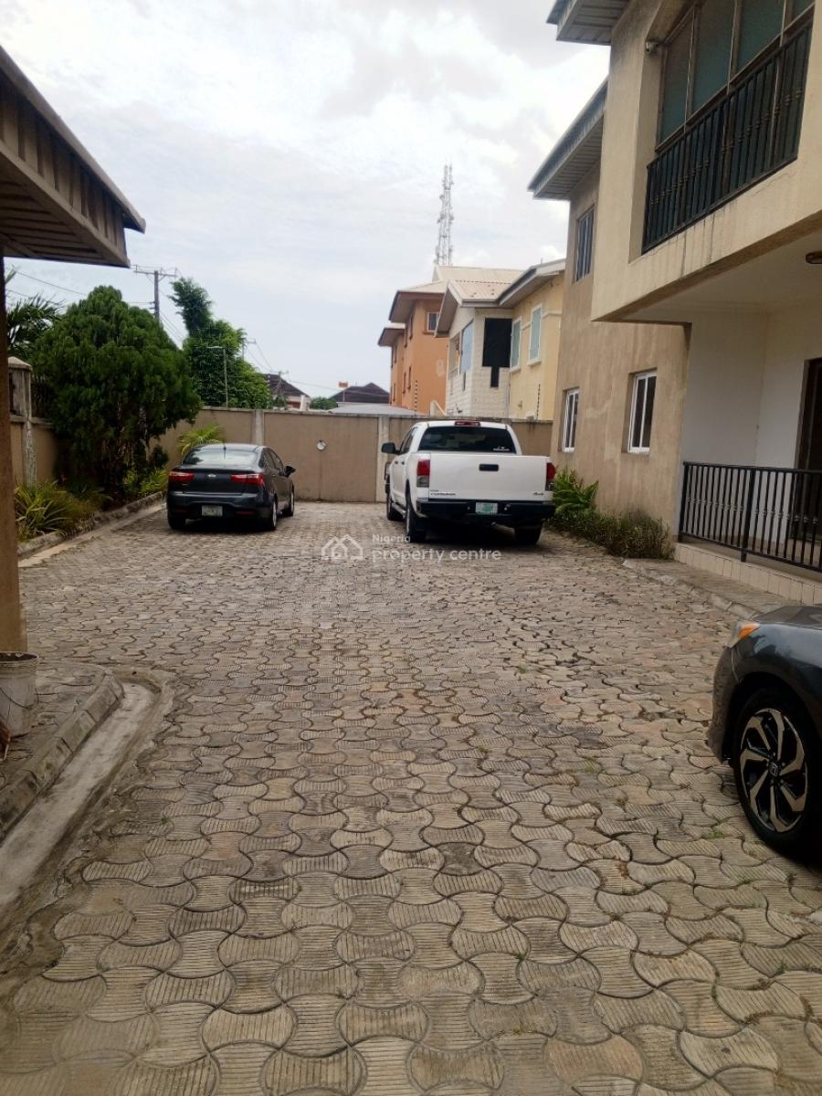 Self Service 3 Bedroom Flat with Bq Good for Office Use, Off Durosimi Etti, Lekki Phase 1, Lekki, Lagos, Flat / Apartment for Rent