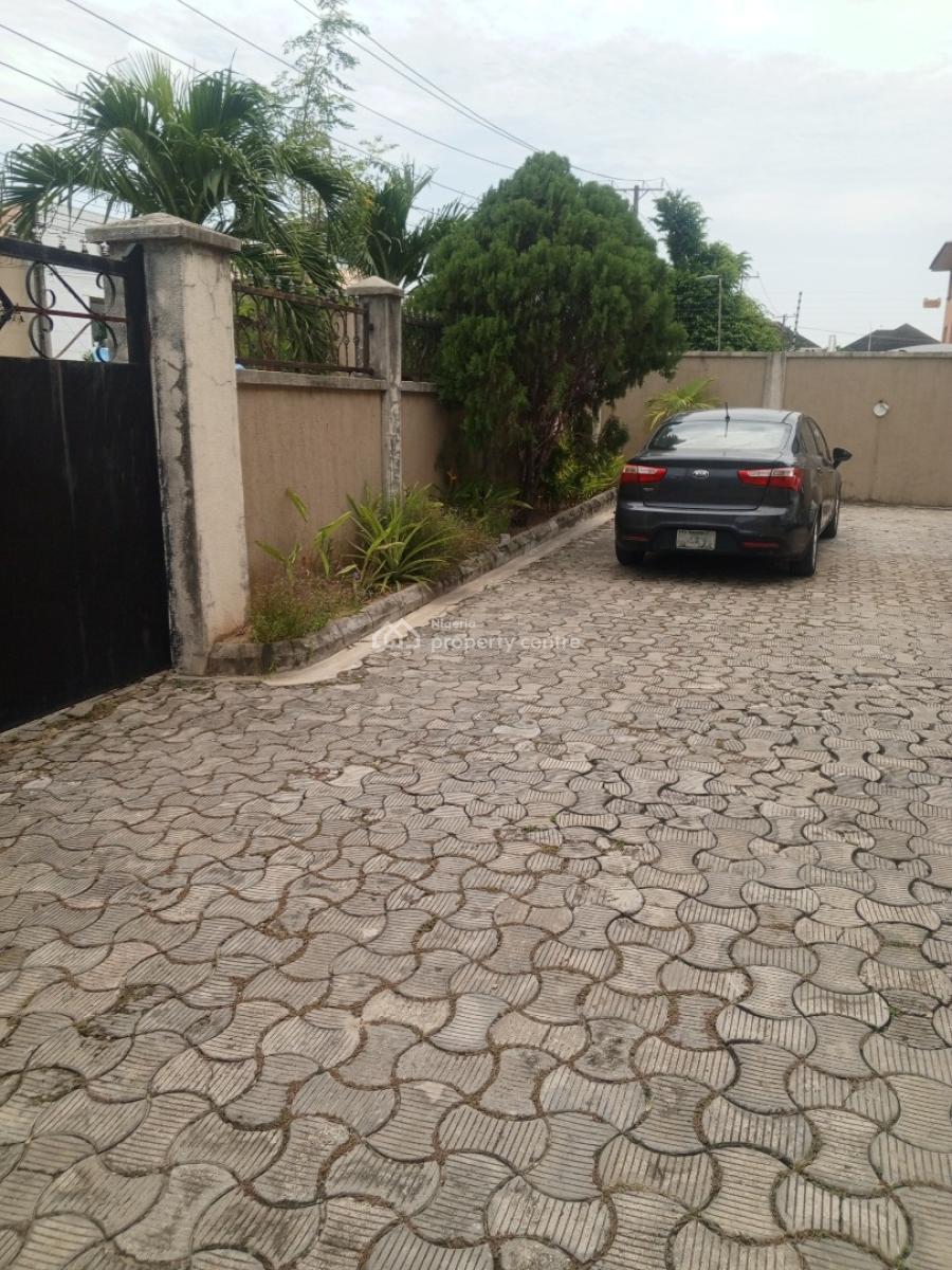 Self Service 3 Bedroom Flat with Bq Good for Office Use, Off Durosimi Etti, Lekki Phase 1, Lekki, Lagos, Flat / Apartment for Rent