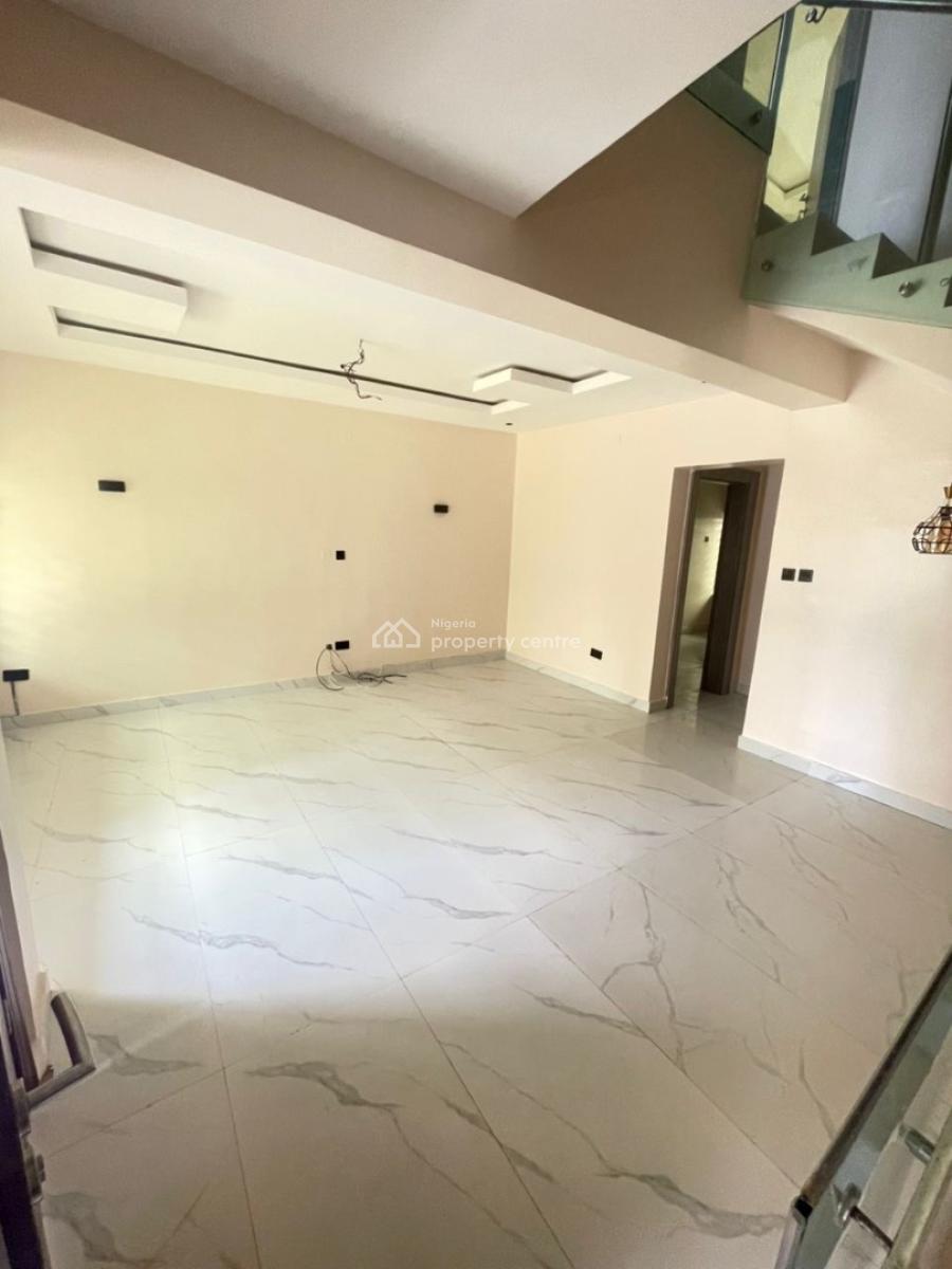 Beautifully Spacious 3 Bedrooms Terrace Duplex, Off Nike Art Gallery Lekki, Lekki Phase 1, Lekki, Lagos, Terraced Duplex for Rent