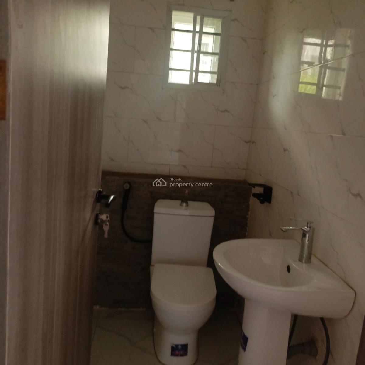 3 Bedroom Terrace, Off Nike Art Gallery, Ikate Elegushi, Lekki, Lagos, Terraced Bungalow for Rent