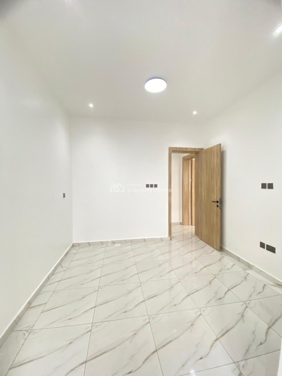 Newly Built 2bedroom Apartment, New Road, Lekki, Lagos, Flat / Apartment for Sale