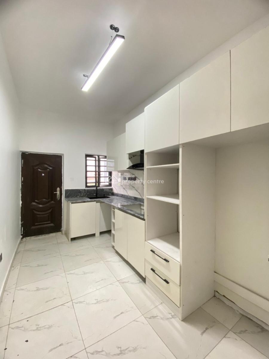 Newly Built 2bedroom Apartment, New Road, Lekki, Lagos, Flat / Apartment for Sale
