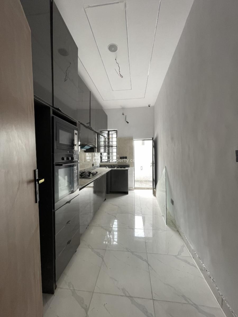 Wonderfully 2 Bedroom Terraced Duplex + Bq in a Communal Living Space, Lekki Scheme 2, Ajah, Lagos, Terraced Duplex for Sale