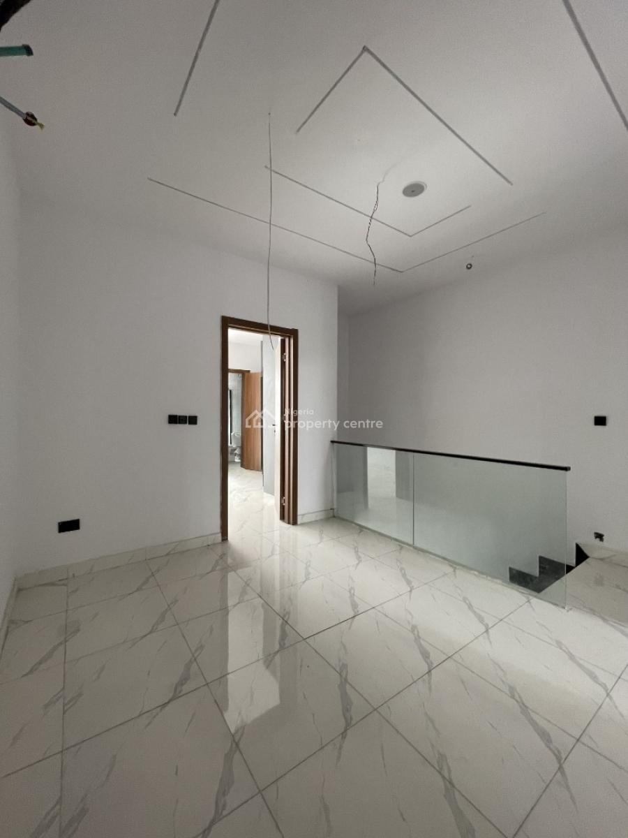 Wonderfully 2 Bedroom Terraced Duplex + Bq in a Communal Living Space, Lekki Scheme 2, Ajah, Lagos, Terraced Duplex for Sale