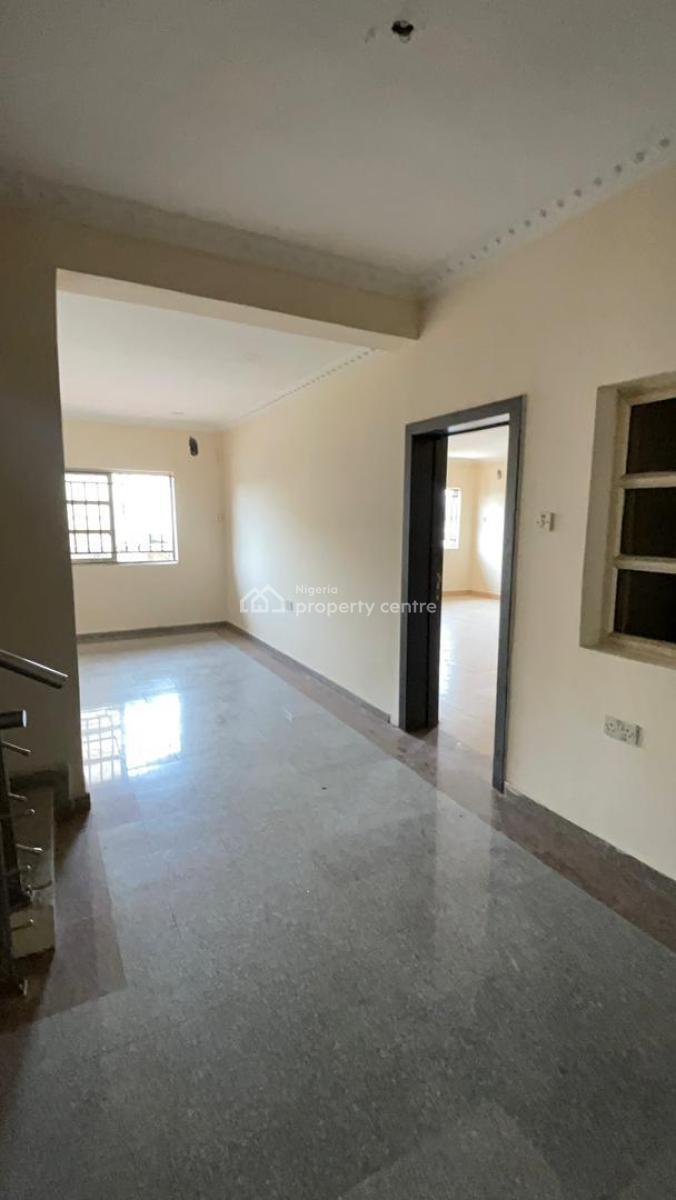 Spacious 4 Bedroom Duplex with a Store Room, Lekki Phase 1, Lekki, Lagos, Detached Duplex for Rent