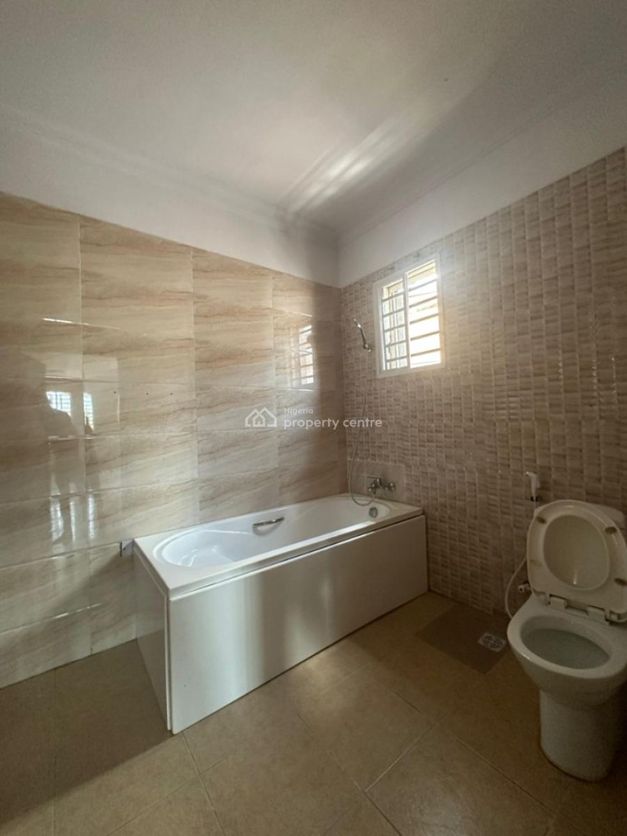 Well Finished 5 Bedroom Semi-detached House with 2 Rooms Bq, Lekki Phase 1, Lekki, Lagos, Semi-detached Duplex for Rent