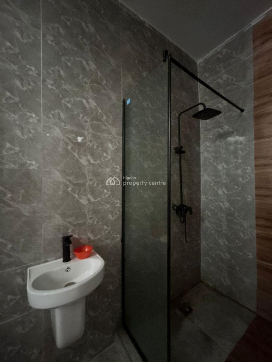 1 Bedroom Apartment, Ikota, Lekki, Lagos, Flat / Apartment for Sale