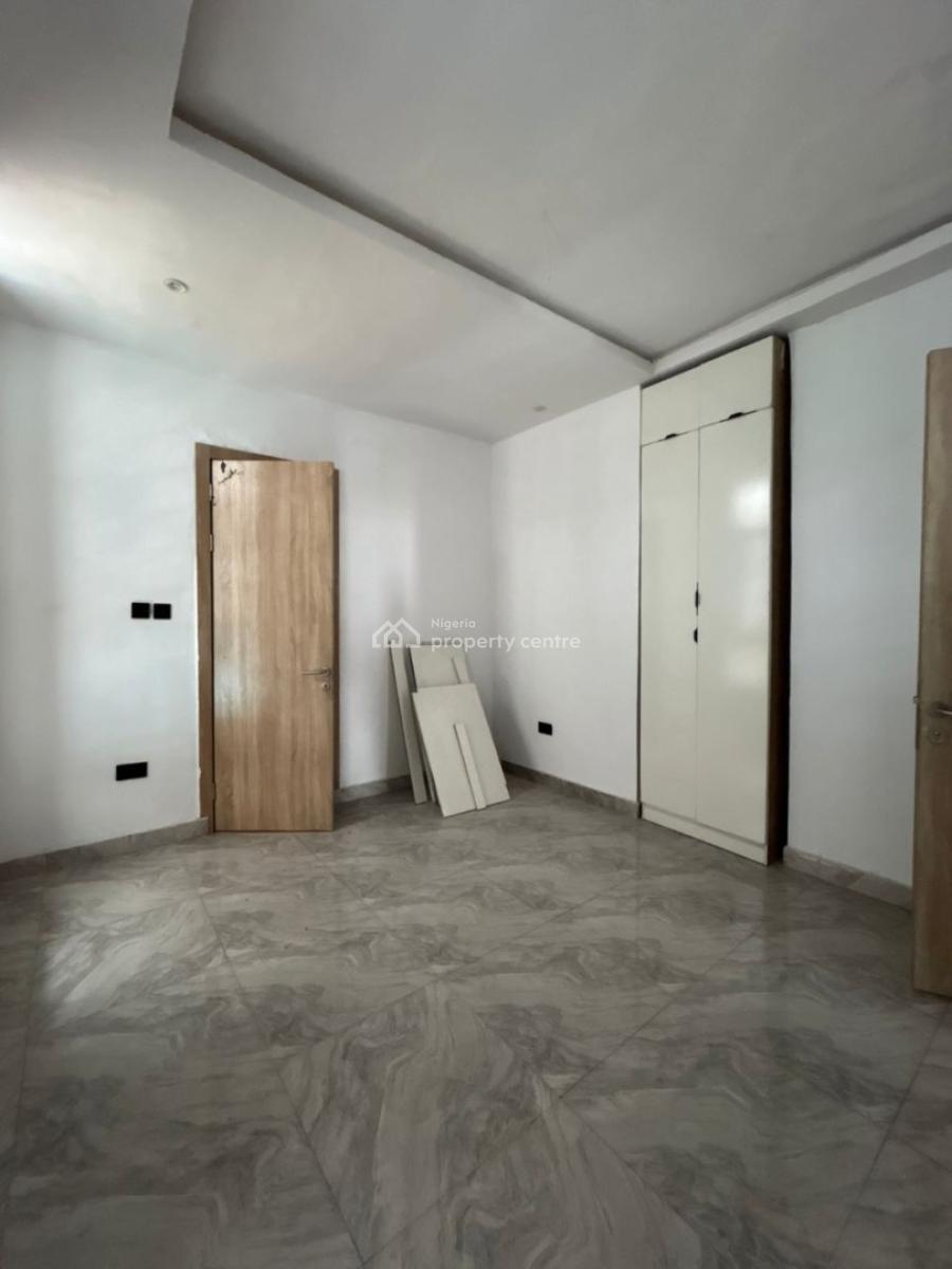 1 Bedroom Apartment, Ikota, Lekki, Lagos, Flat / Apartment for Sale
