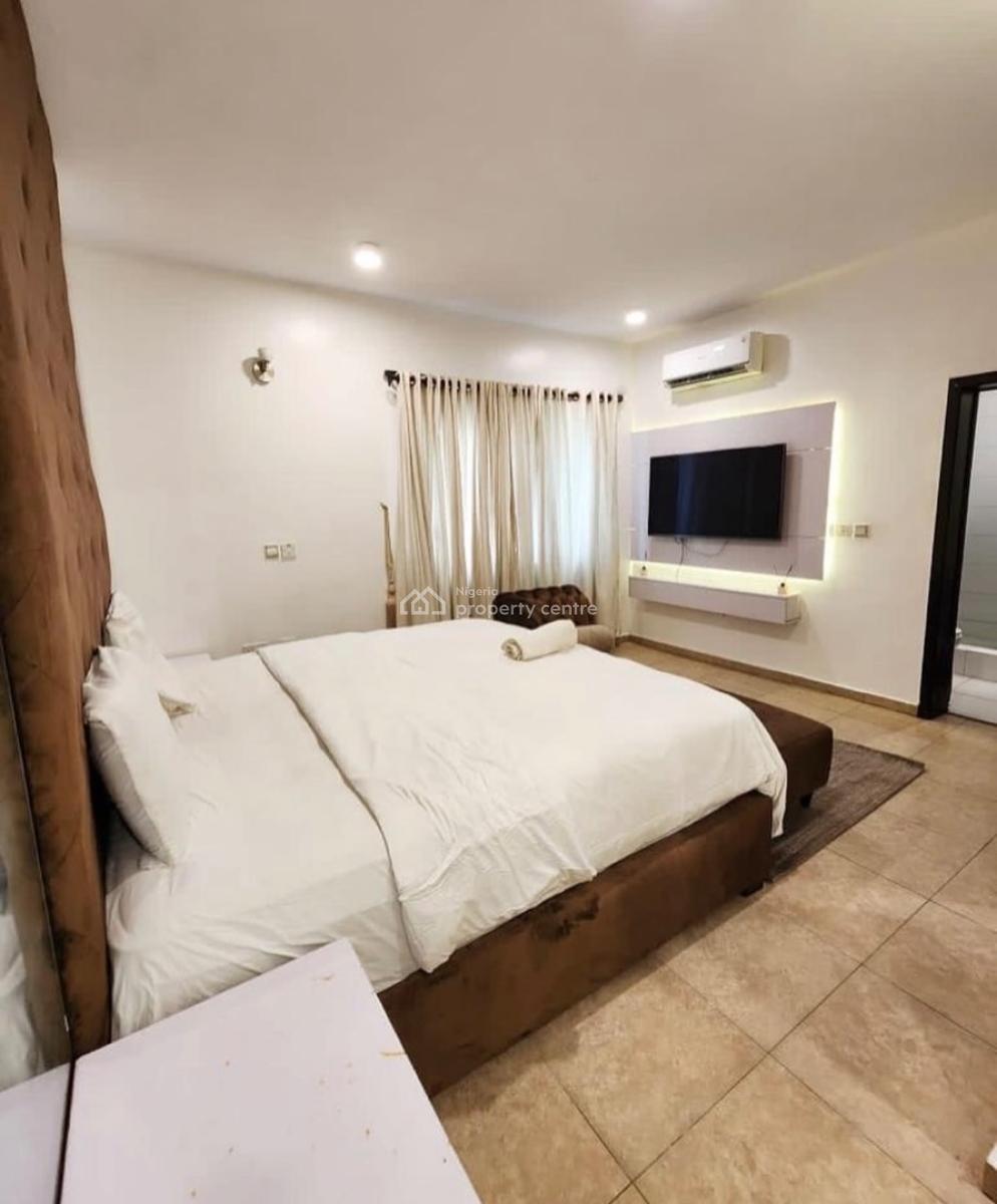 Spacious and Furnished 3 Bedroom Apartment with Bq, Off Freedom Way, Lekki Phase 1, Lekki, Lagos, Flat / Apartment for Rent
