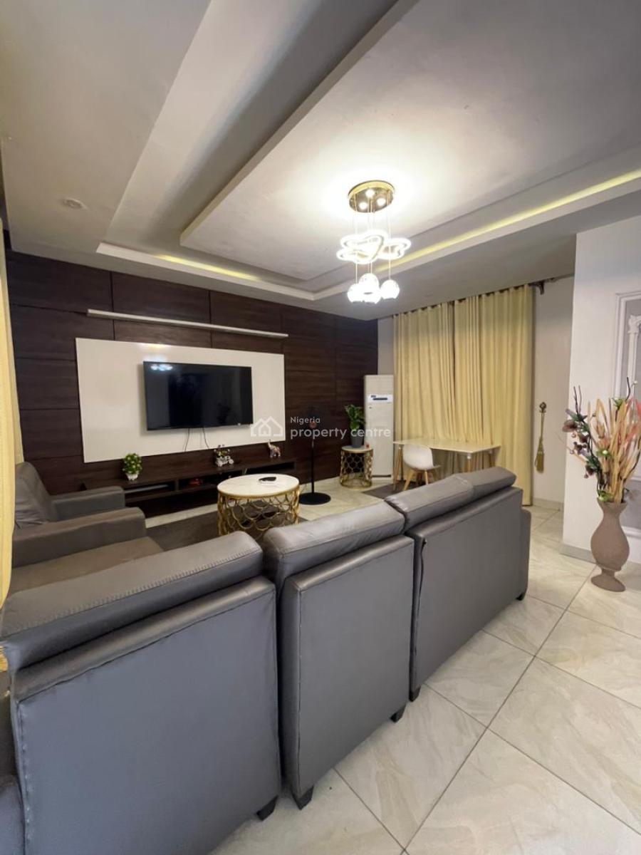 4 Units of 2 Bedroom Apartment & 2 Unit of 1 Bedroom Apartment, Lekki Phase 1, Lekki, Lagos, Flat / Apartment for Sale