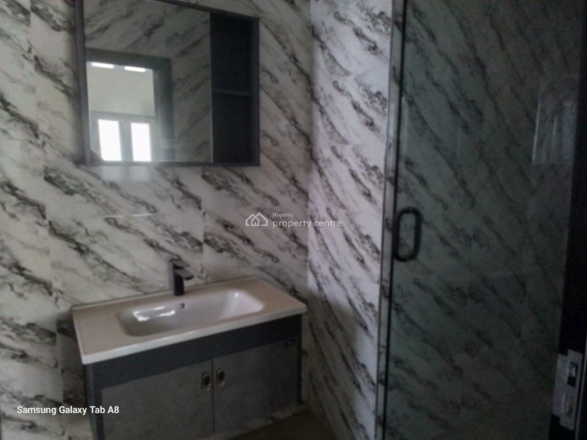 Luxury 5 Bedroom House with 1 Room Bq, Guzape District, Abuja, House for Sale