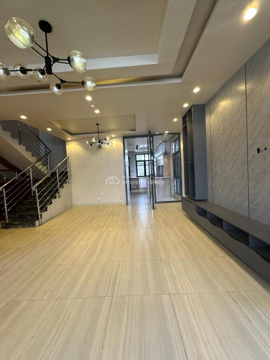 Spacious 4-bedroom Terrace Duplex, Lekki Phase 1, Lekki, Lagos, Terraced Duplex for Rent