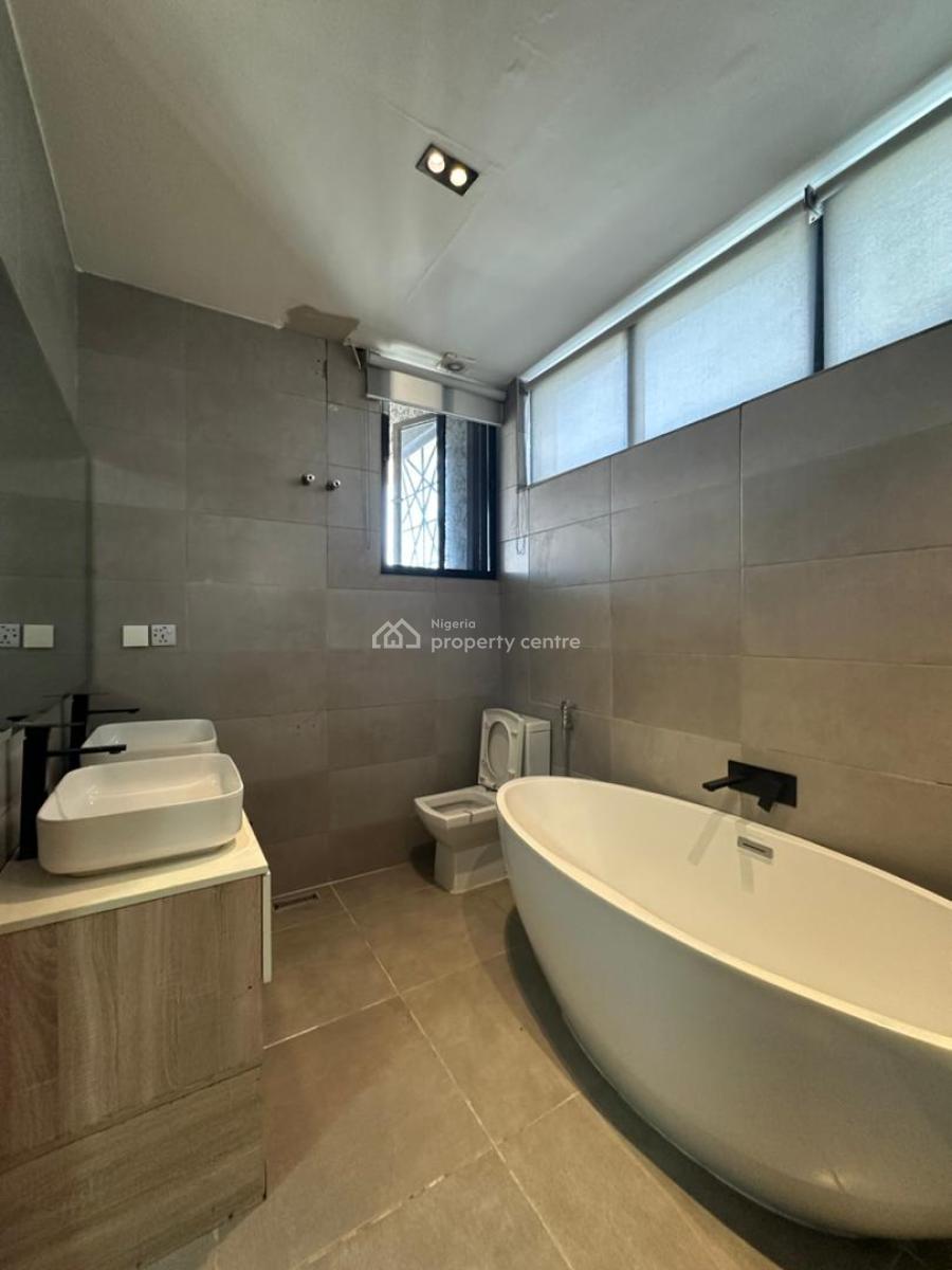 Spacious 4-bedroom Terrace Duplex, Lekki Phase 1, Lekki, Lagos, Terraced Duplex for Rent