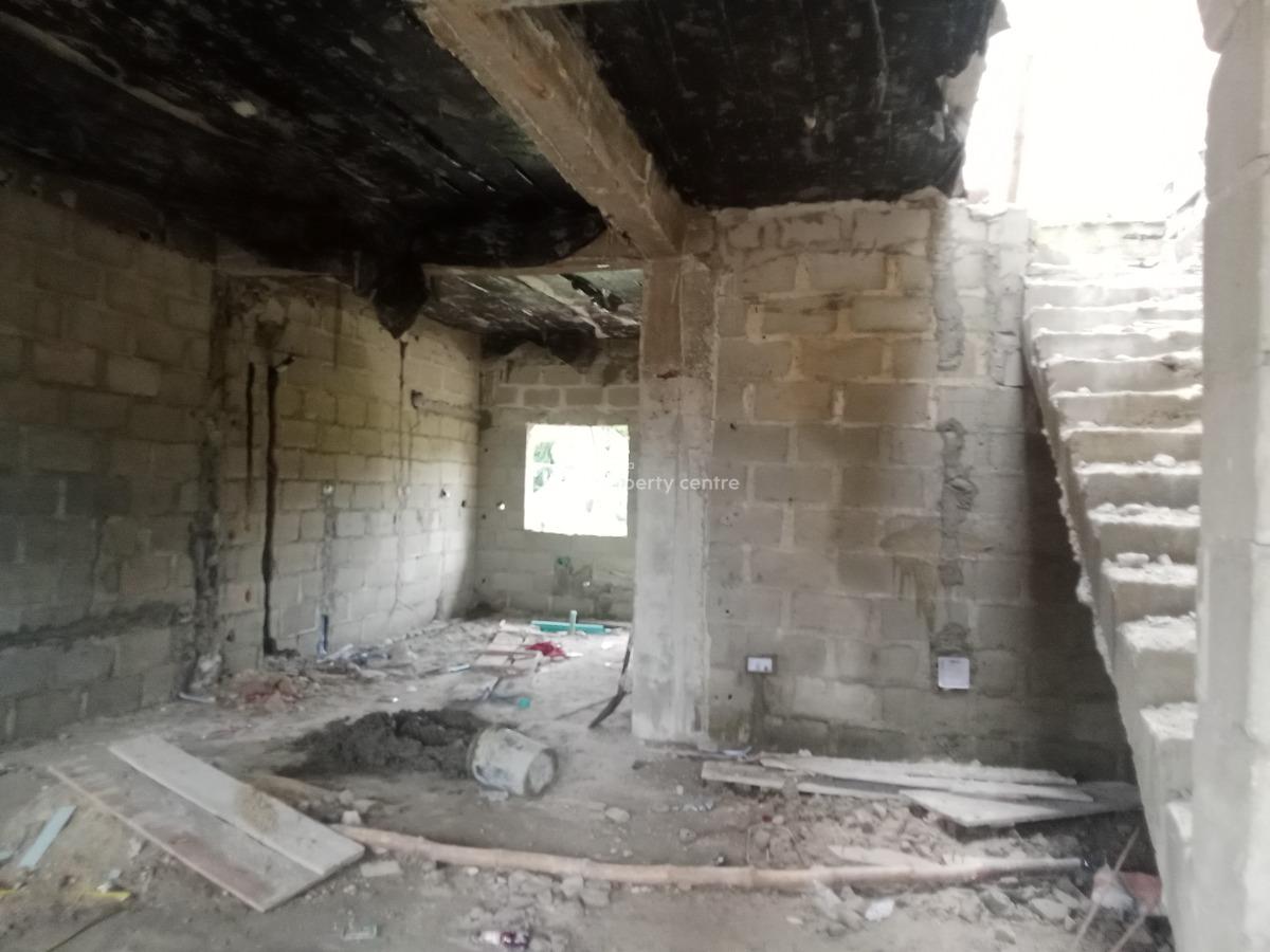 Exclusive 3 Bedroom Terrace Duplex, Averton Court  Ajayi Apata, Ajah, Lagos, Terraced Duplex for Sale