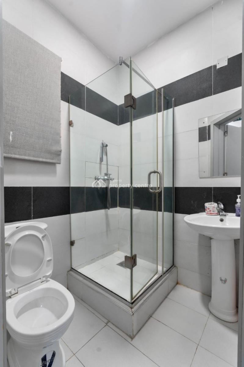 Luxury En-suite Studio Room with 24hrs Power, Gym, & Swimming Pool, Royal Pine Estate, Orchid Road, Lekki, Lagos, Self Contain (single Rooms) for Rent